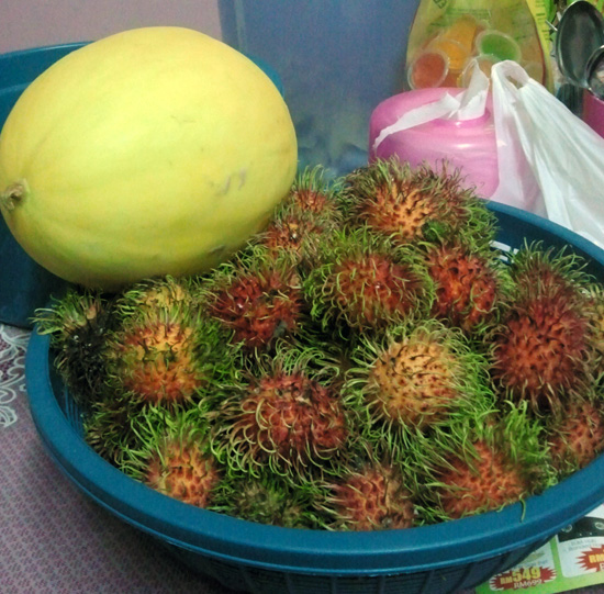 Buah Rambutan dan Melon Apollo MAHA 2012