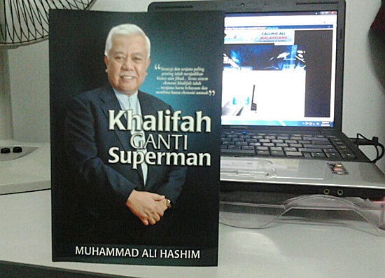 khalifah-ganti-superman